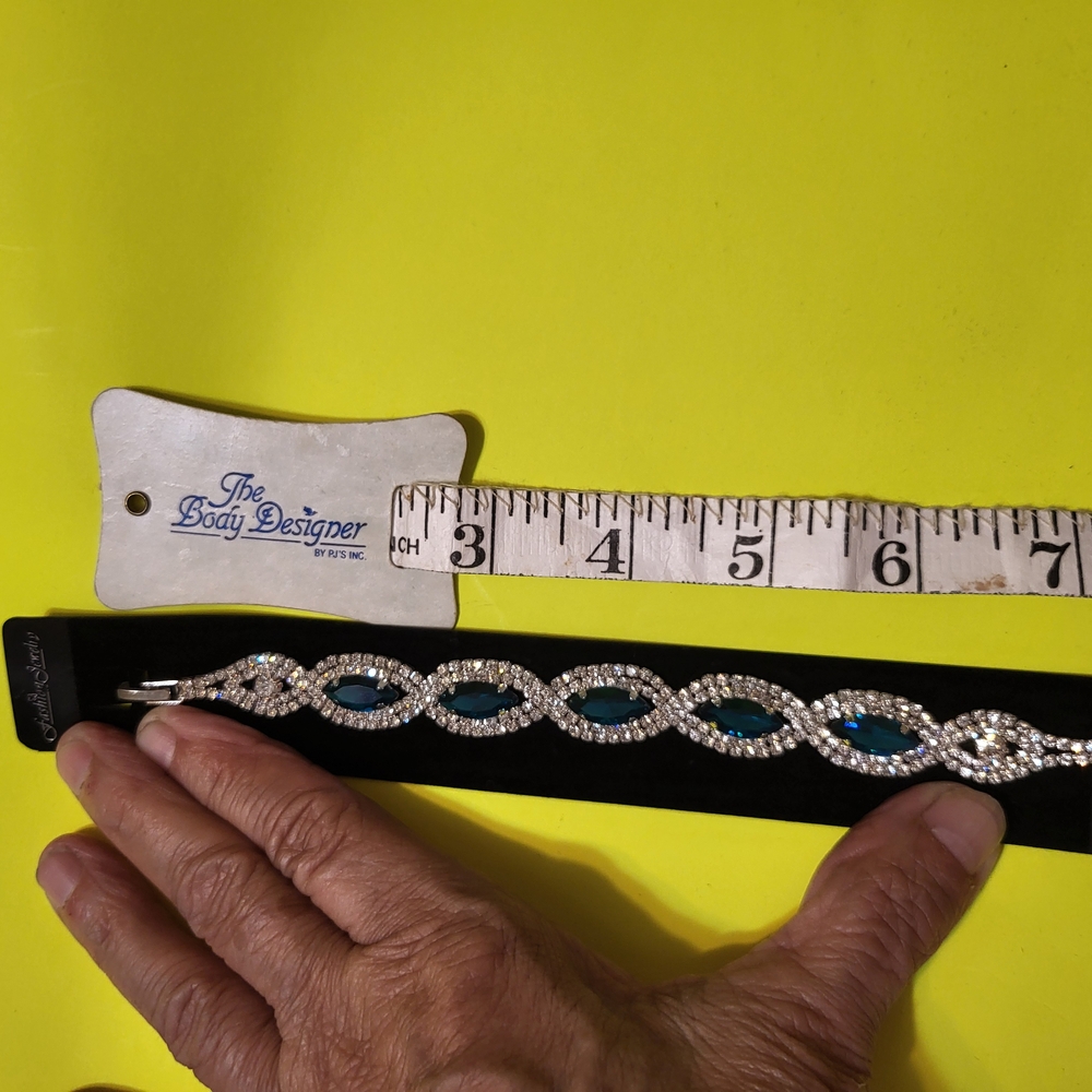 Silver and Blue Infinity Pattern Bracelet